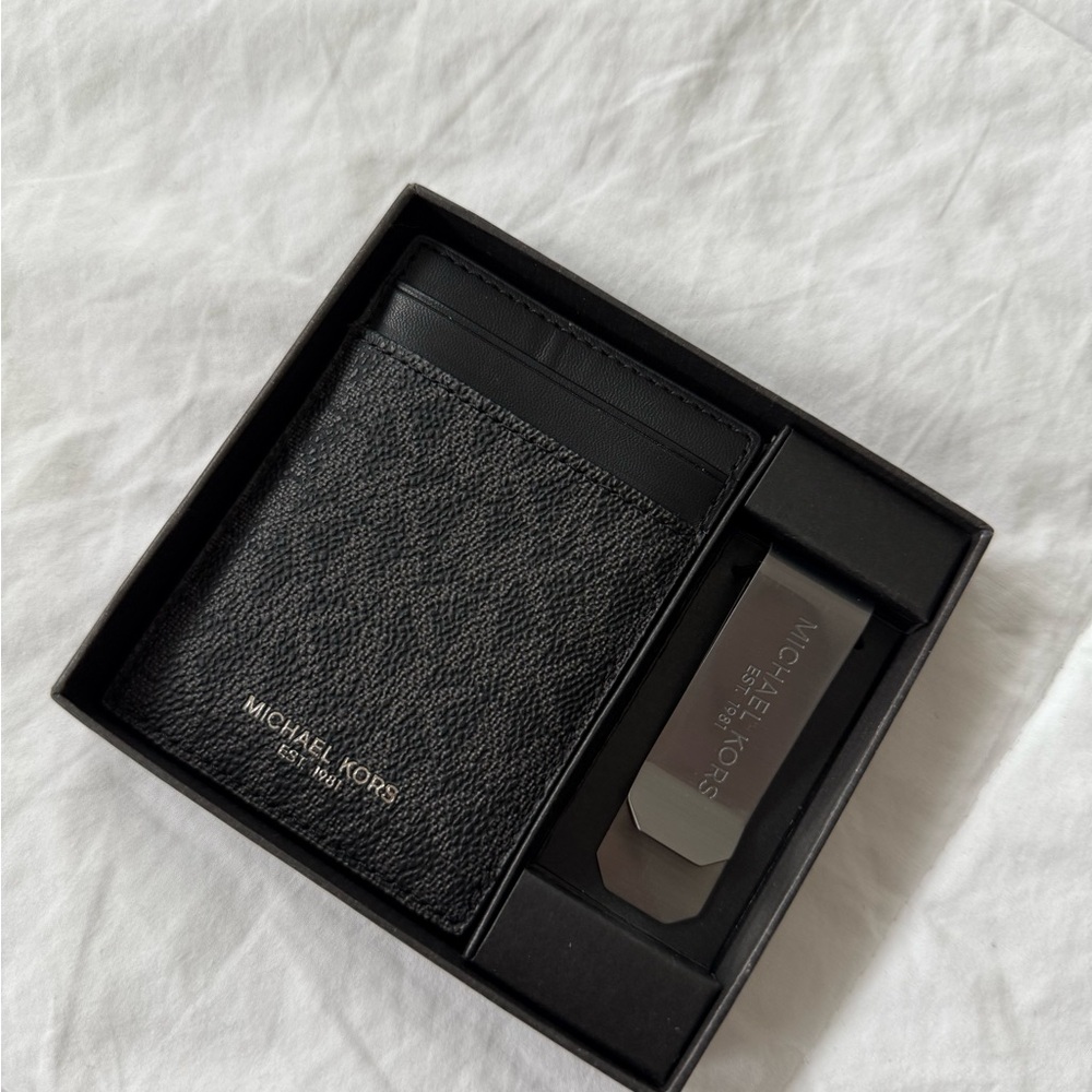 Michael Kors Black Card Holder and Money Clip Set